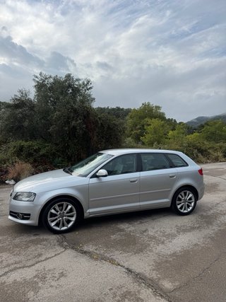 AUDI A3 SPORTBACK (IMPECABLE)
