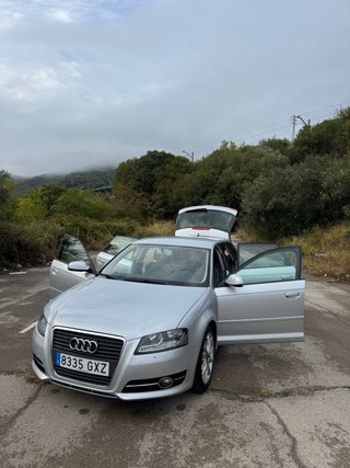 AUDI A3 SPORTBACK (IMPECABLE)