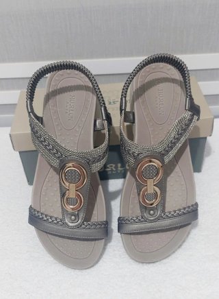 Sandalias cómodas talla 40