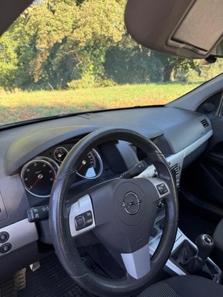 Opel Astra 2007