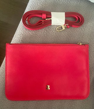 Cartera Tous Roja con Oso Dorado