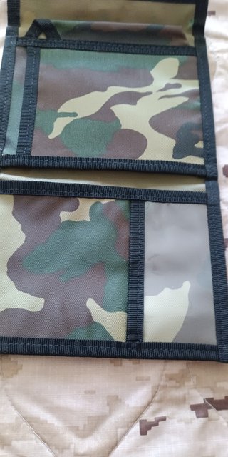 Cartera Camuflaje Paracaidista Bandera España