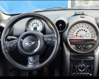 MINI Cooper 2011