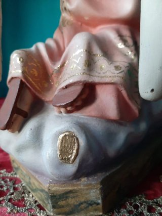 FIGURA RELIGIOSA DE OLOT ÁNGEL