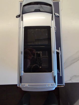 Norev Mercedes-Benz V-Class AMG-Line Gris