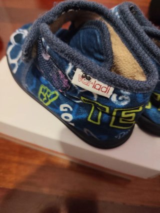 Zapatillas casa niño/a T24 fútbol