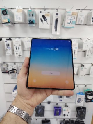 Samsung Galaxy Z Fold 5