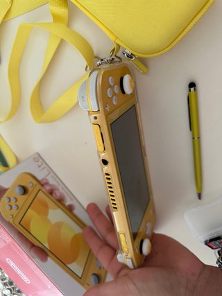 Nintendo Switch Lite + Accessori