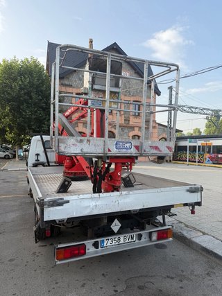 camion cesta elevadora