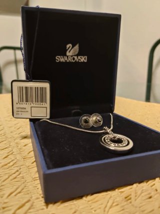 Conjunto Swarovski Collar y Pendientes