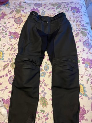 Pantalón de moto IXON cuero Talla M