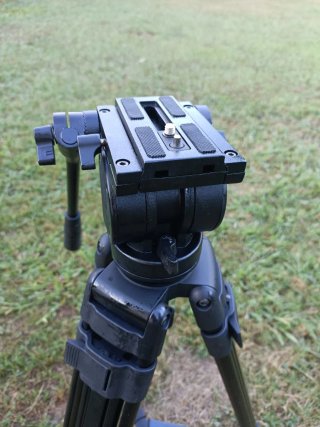Trípode Grunthecnis/Fotomate VT 680 221