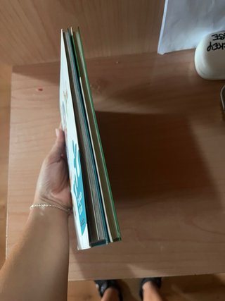 Libros: “La camiseta de Óscar” “El regalo del río”