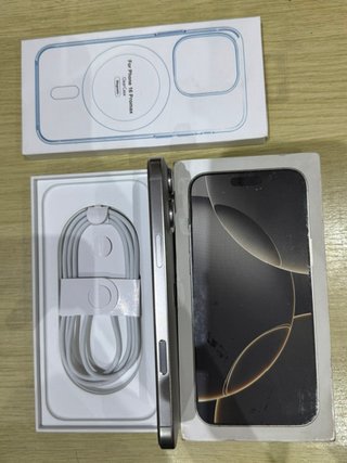 iPhone 16 Pro Max Titanio Gris/Plata