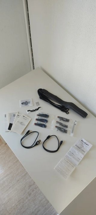 Droni DJI Mini 4 Pro Fly More Combo come nuovo
