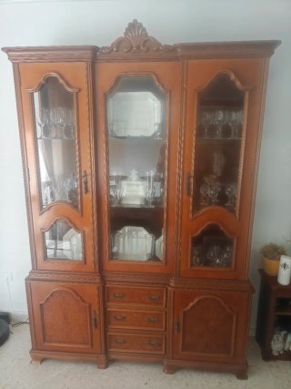 Vitrina antigua madera y cristal