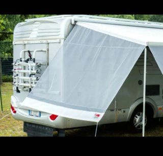 Cerramiento Verano Fiamma con Rafter