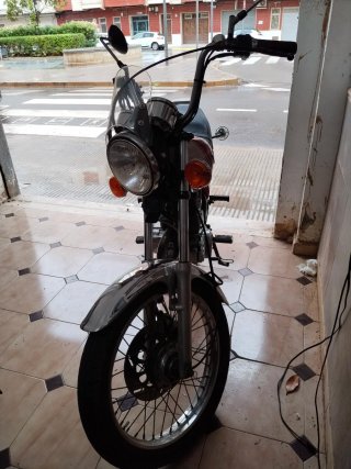 Yamaha SR250 Sp Roja y Plata