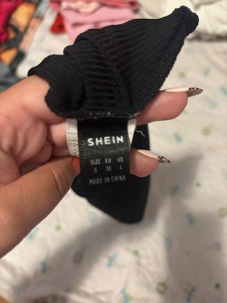 Top Asimétrico Shein Negro Talla S