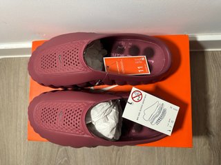 Nike Mind 001 Magenta Talla 43 Sin Estrenar