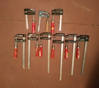 Gatos/Tornillos de carpintería varias medidas