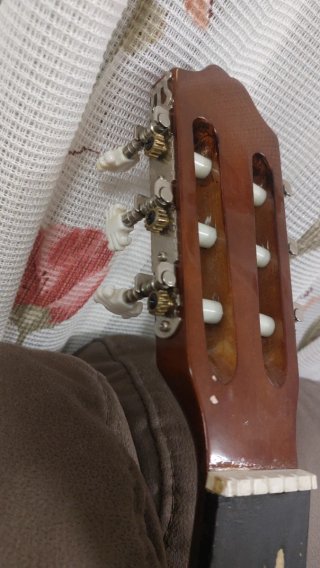 Guitarra Clásica Rocío Nº 10 + Accesorios