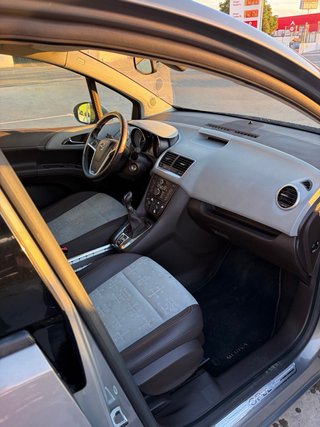 Opel Meriva 2011