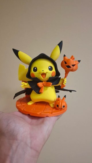 Figura Pikachu Halloween 3D