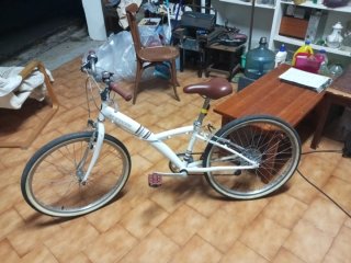 Bicicleta BTWIN mediana buen estado