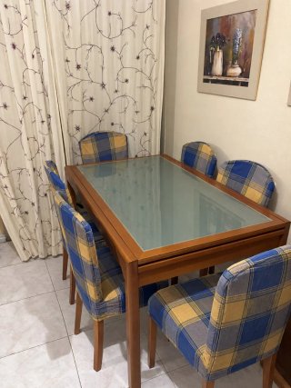Mesa de comedor con 6 sillas