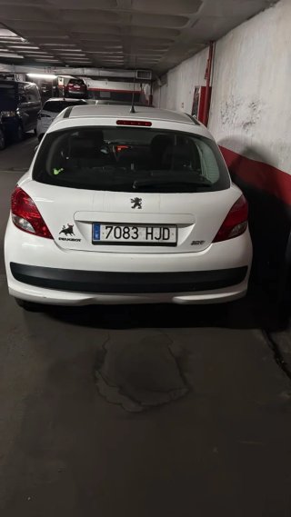 Peugeot 207 2012