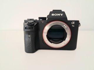 5.058 DISPAROS Sony A7II (Cuerpo)