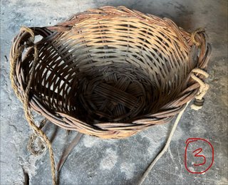 4 cestas antiguas de mimbre