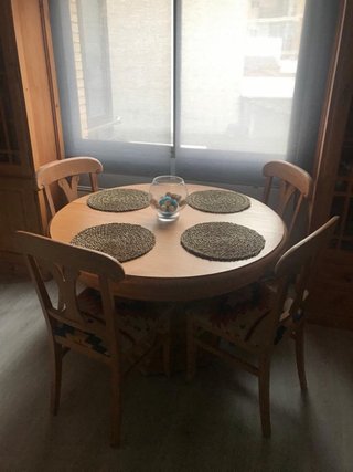 Conjunto mesa extensible y 4 sillas comedor