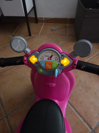 Moto Infantil Vespa Chicco Rosa