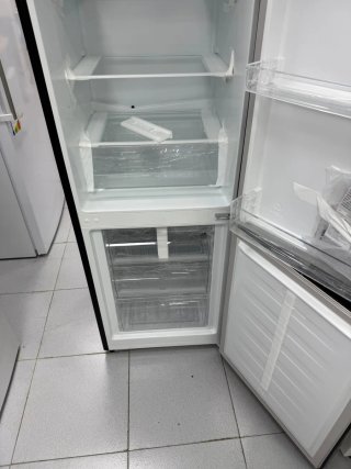 Nevera Gorenje Nueva 1.80 x 54cm
