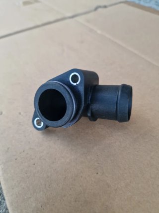 Codo radiador G60