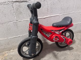 Bicicleta sin pedales Feber