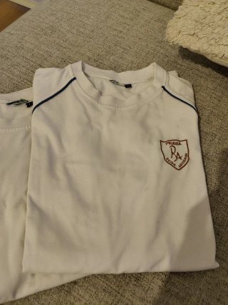 Camisetas Reina Adosinda Talla 12 y 14