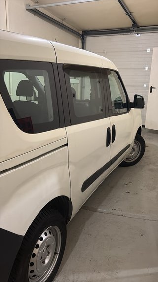 Furgoneta Fiat doblo