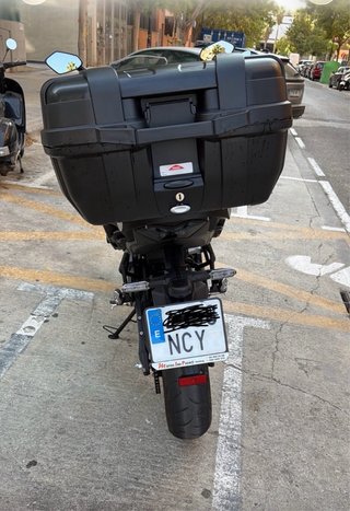 Kawasaki Versys 650 Negra