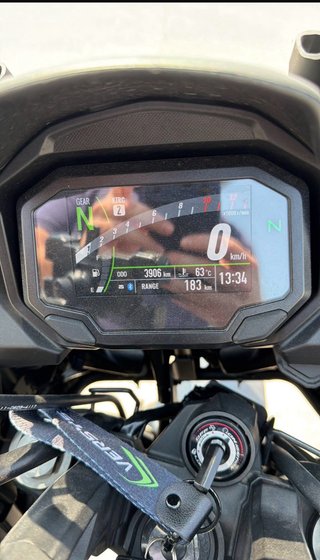 Kawasaki Versys 650 Negra