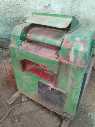 Regruesadora Okume R400