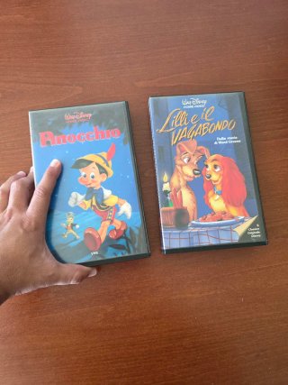 VHS Pinocho Disney. Dama y el Vagabundo. Italiano