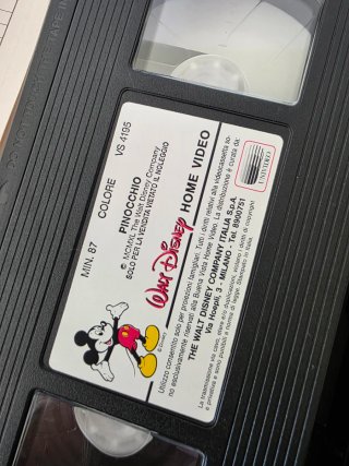 VHS Pinocho Disney. Dama y el Vagabundo. Italiano