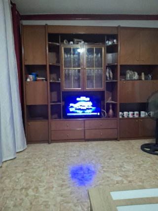 Mueble de comedor madera y cristal
