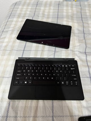 Tablet Microsoft Windows 2 en 1 Insignia