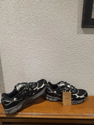 Asics Gel NYC Negras Plata