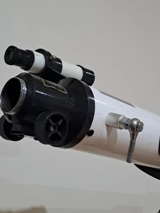 Telescopio ALSTAR blanco con trípode