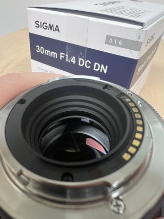 Objetivo Sigma 30mm F1.4 DC DN Sony Impecable